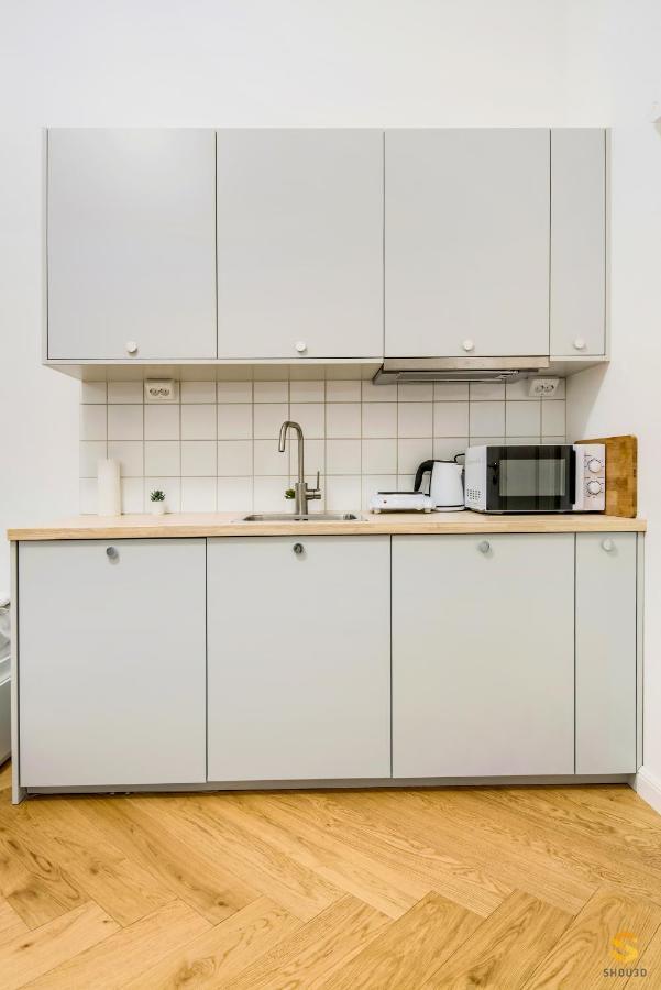 Апартаменты Pieni Roobertinkatu Big 13 Хельсинки Экстерьер фото